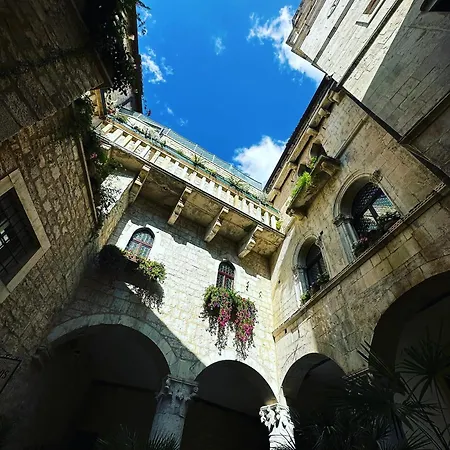 Islandsea - High End Retreat With Breathtaking Sea Views *