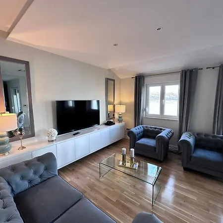 Апартаменты Islandsea - High End Retreat With Breathtaking Sea Views Трогир