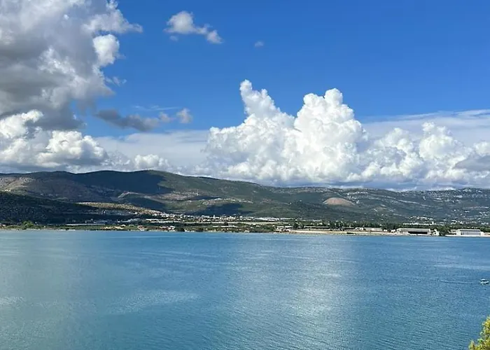 Islandsea - High End Retreat With Breathtaking Sea Views *